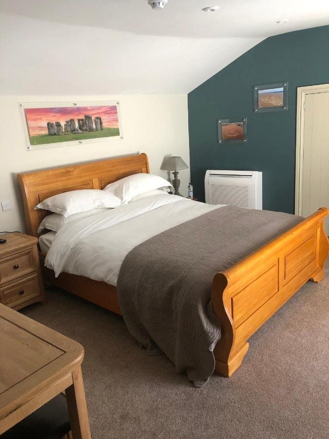 The Peppermill Town House Hotel & Restaurant Devizes Eksteriør billede