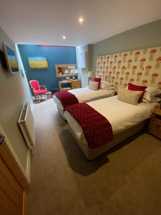 The Peppermill Town House Hotel & Restaurant Devizes Eksteriør billede
